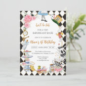 Alice in Wonderland Tea Party Birthday Invitation (Debout devant)