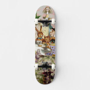 Alice in Wonderland-theepersonages Skateboard