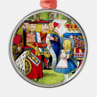 Alice ontmoet de koningin van het hart in Wonderla Metalen Ornament