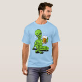 Alien Drink Beer Space UFO-kosmische partij T-shirt (Voorkant volledig)