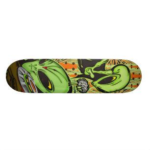 Alien en en Flying Saucer UFO Skateboard