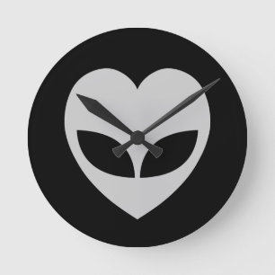 Alien Love Heart Ronde Klok