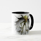 Alien ontsnapt uit een muur mok (Voorkant rechts)
