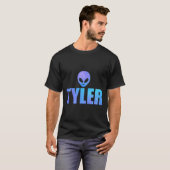 Alien Raid Tyler Funny Meme Group T-shirt (Voorkant volledig)