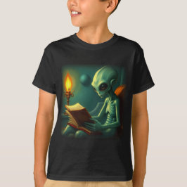 ALIEN READING T-SHIRT