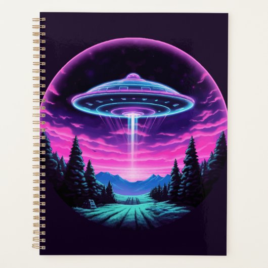 Alien vaisseau spatial rétro futuriste (Devant)
