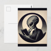 Alien vrouw lezen boek  esthetiek briefkaart (Voorkant / Achterkant)