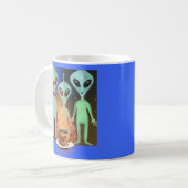 Aliens Curieux d'une tasse de café (Devant gauche)