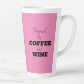 ALIMENTÉ PAR LE CAFÉ ET LE VIN Tasse Latte (Droite)