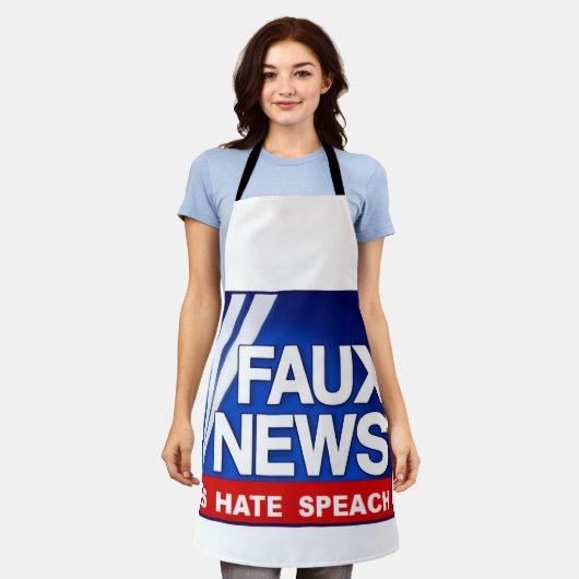 All-Over Print Apron Schort (Gedragen)