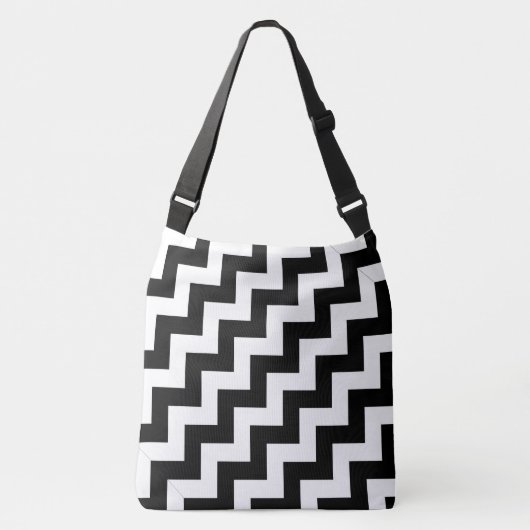 All-Over-Print Black en White Diagonal Zigzags Crossbody Tas (Voorkant)