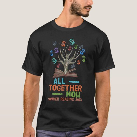 All Together Now Summer Reading Program 2023 Hand  T-shirt (Voorkant)