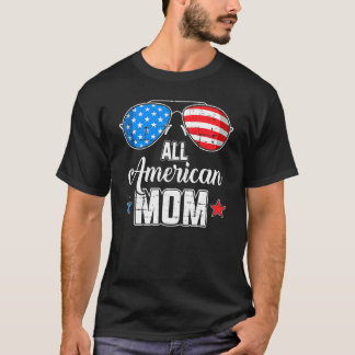 Alle Amerikaanse mam maakt gebruik van een zonnebr T-shirt