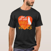 Alleen een meisje dat van Wolven houdt T-shirt (Voorkant)