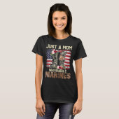 Alleen een moeder die Marines American Flag Gifts T-shirt (Voorkant volledig)