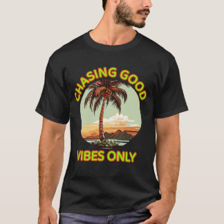 Alleen goede vibes najagen - Retro Sunset esthetie T-shirt