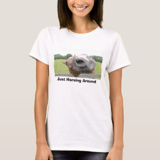 Alleen maar een paard rond Shirt