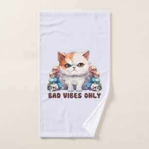 Alleen slechte vibes - Fierce Cat & Skulls Gothic Bad Handdoek