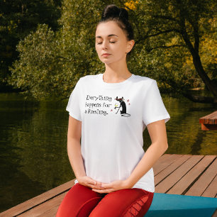 Alles gebeurt voor een Riesling Wine Pun T-shirt