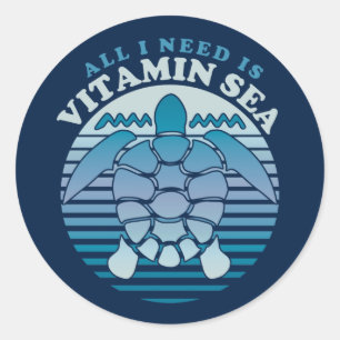 Alles wat ik nodig heb is vitamine Zee - Retrofsch Ronde Sticker