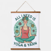 Alles wat ik nodig heb is Yoga en Yarne zin Hangend Wandkleed (Voorkant)