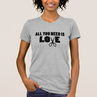 Alles wat je nodig hebt is Love V-Neck Shirt