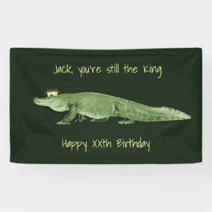 Alligator in een Crown Birthday Banner