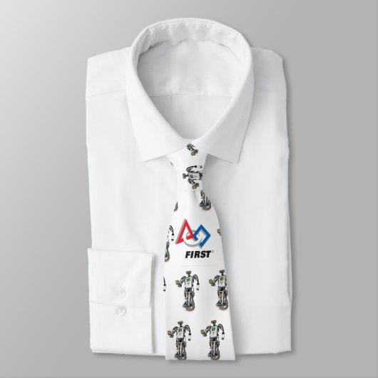 AlphaRex, première cravate de robotique (Attaché)