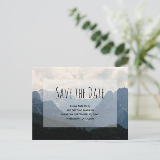 Alpine Mountains Land Bruiloft Save the Date Uitnodiging Briefkaart (Staand voorkant)
