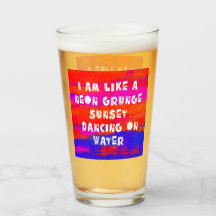 als een neon grunge sunset dansend op waterglas