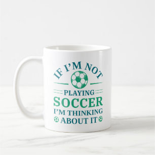 Als ik geen voetbal speel, denk ik erover na. koffiemok