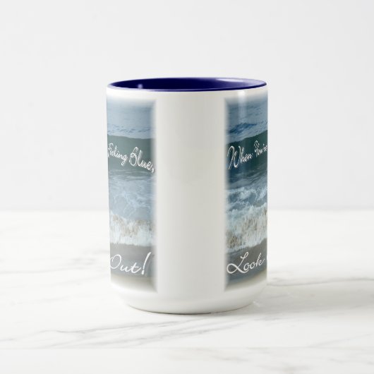 Als je blauw ziet, kijk dan uit (mooie oceaan) mok (Midden)