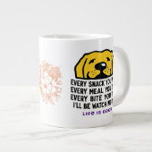 Always Watching Mug – Dog Snack Patrol Duty Extra Grote Beker (Voorkant rechts)