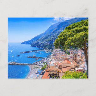 Amalfikust, Italië. Uitzicht van de stad Amalfi. Briefkaart