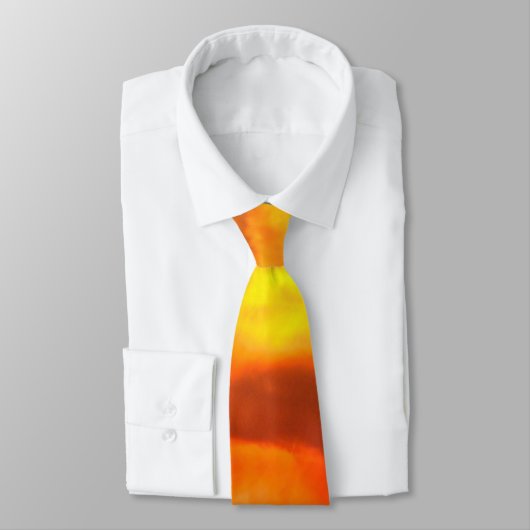 Amants sur une cravate de plage de coucher du (Attaché)