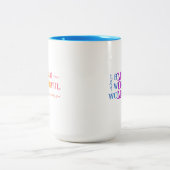 Amazing Wonderful Woman Mam Rainbow Typografie Tweekleurige Koffiemok (Center)