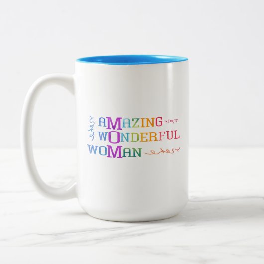 Amazing Wonderful Woman Mam Rainbow Typografie Tweekleurige Koffiemok (Links)