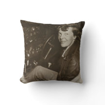 Amelia Earhart Onopgesmukte Luchtfoto van het Vlie