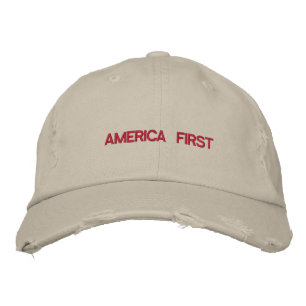 America First citeert Trump-typografie Patriottisc Pet