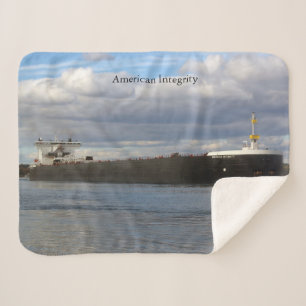 American Integrity sherpa blanket Deken