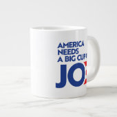 Amerika heeft een Big Cup nodig van Joe Extra Grote Beker (Voorkant rechts)