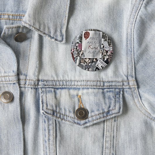 Amerika weer in het harnas ronde button 5,7 cm (In situ)