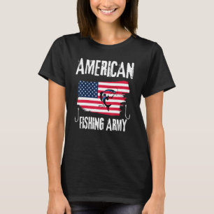 Amerikaans vispatriottisch in de buitenlucht op me t-shirt