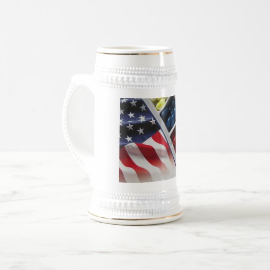 Amerikaans Wit Rood en Blauw Wit/Goud 22 oz Stein Bierpul (Voorkant links)