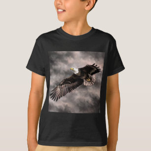 Amerikaanse Bald Eagle Flying in Storm Clouds T-shirt