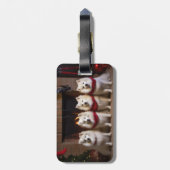 Amerikaanse Eskimo bij de open haard Kerstmis Bagagelabel (Achterkant verticaal)