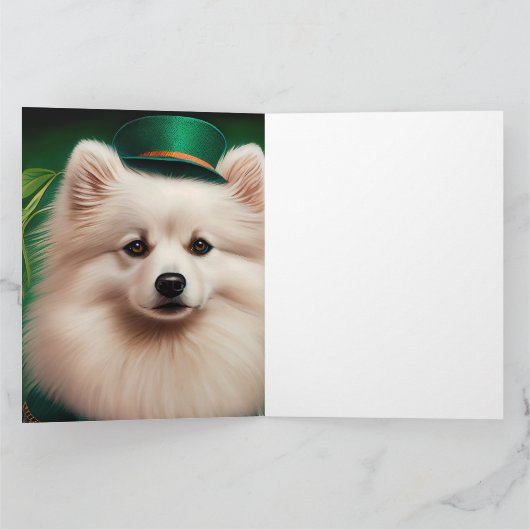 Amerikaanse Eskimo-hond in St. Patrick's Day-jurk Kaart (Binnen)
