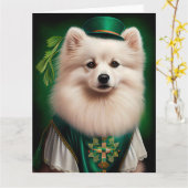 Amerikaanse Eskimo-hond in St. Patrick's Day-jurk Kaart (Gele Bloem)