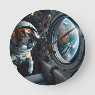 Amerikaanse Foxhound Outer Space Rocketship Planet Ronde Klok