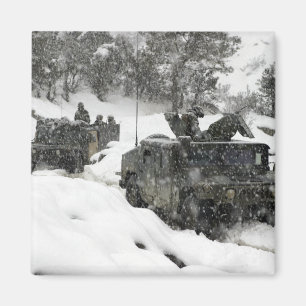 Amerikaanse marinepatrouille in Khowst-Gardez Pass Magneet